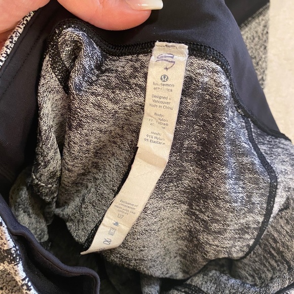 Lululemon Soulcycle leggings - Picture 5 of 9